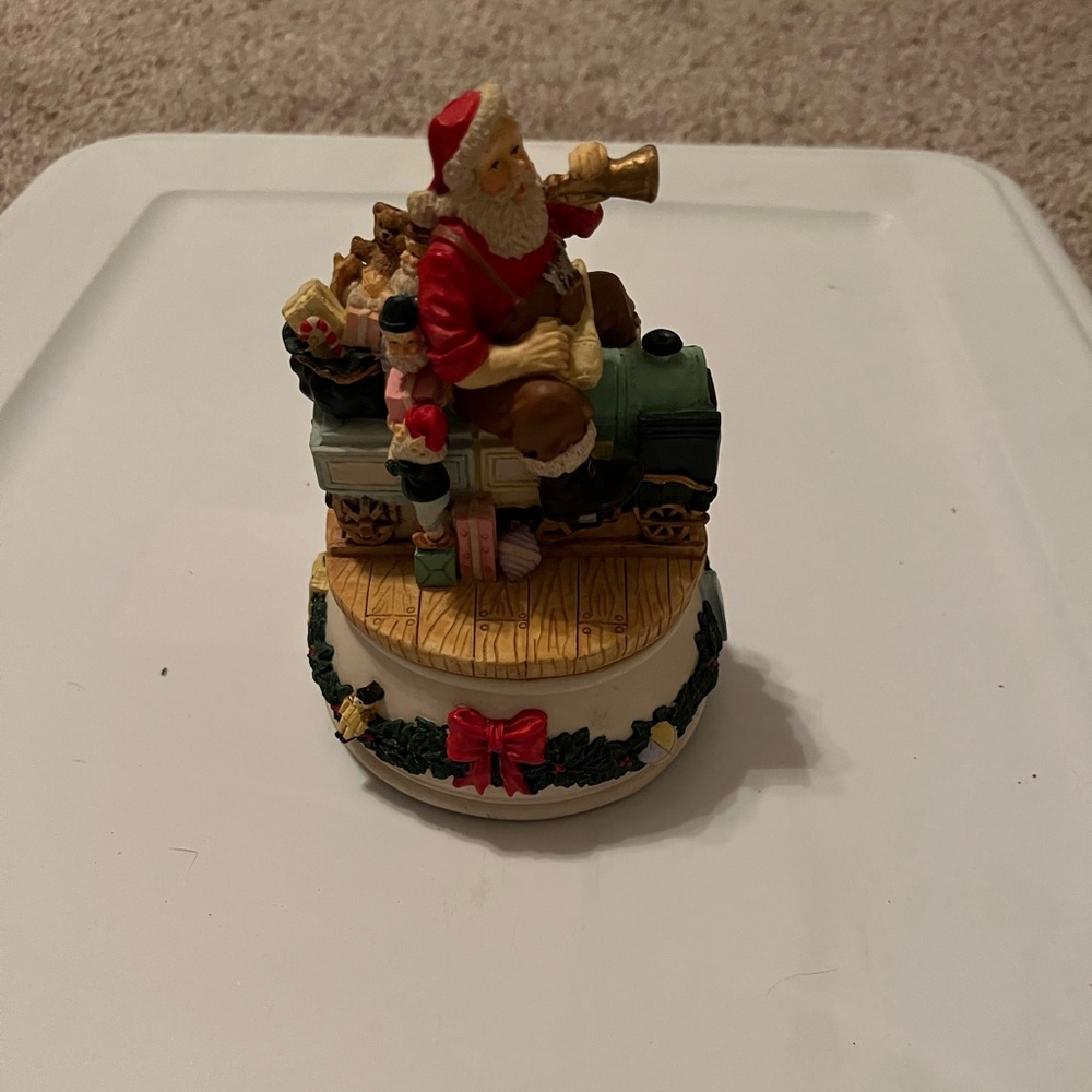 Summit Collection Exclusive. Music Box. 1982. “Jingle Bells”.
